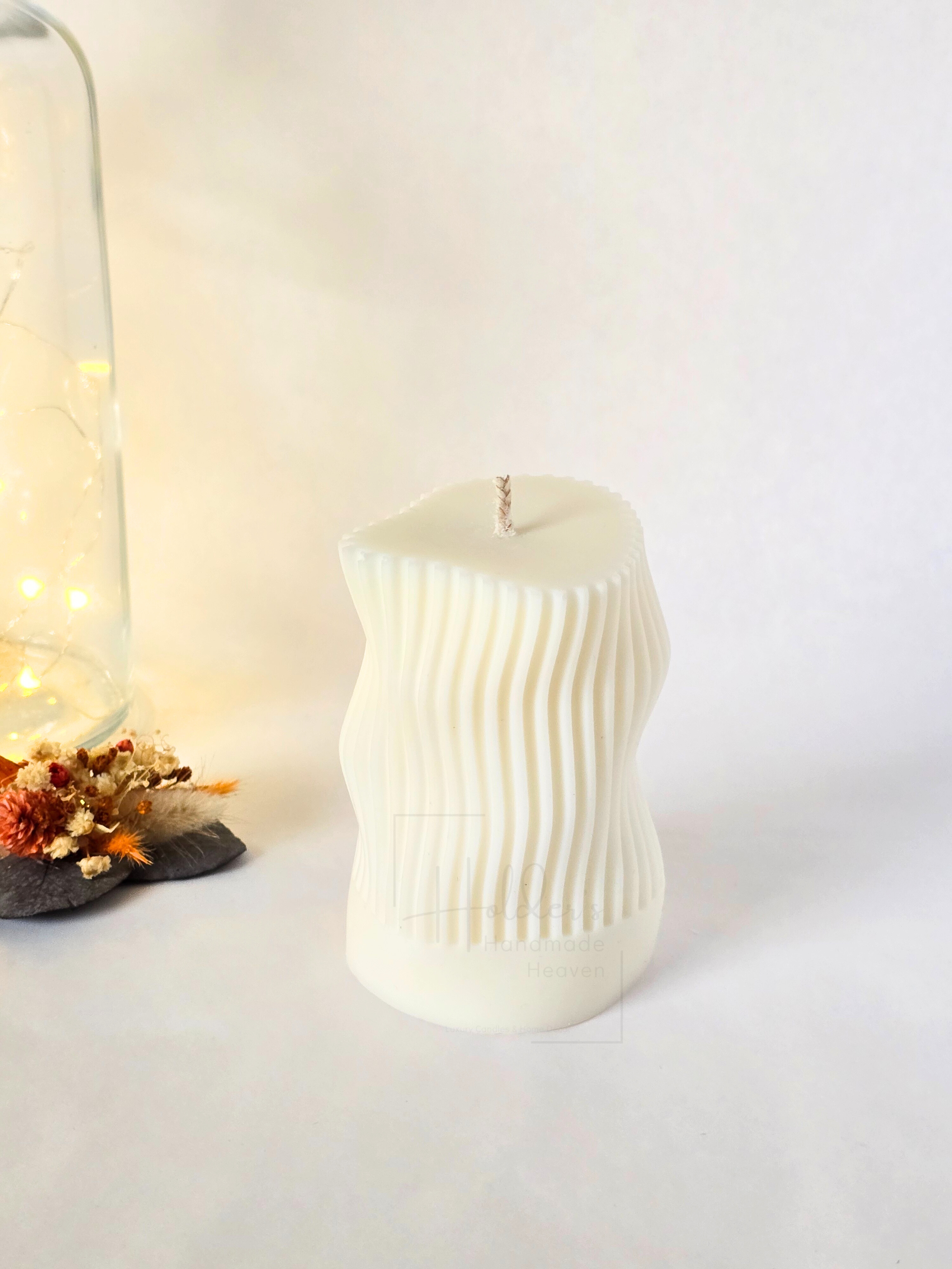 Wellenförmige Stumpenkerze